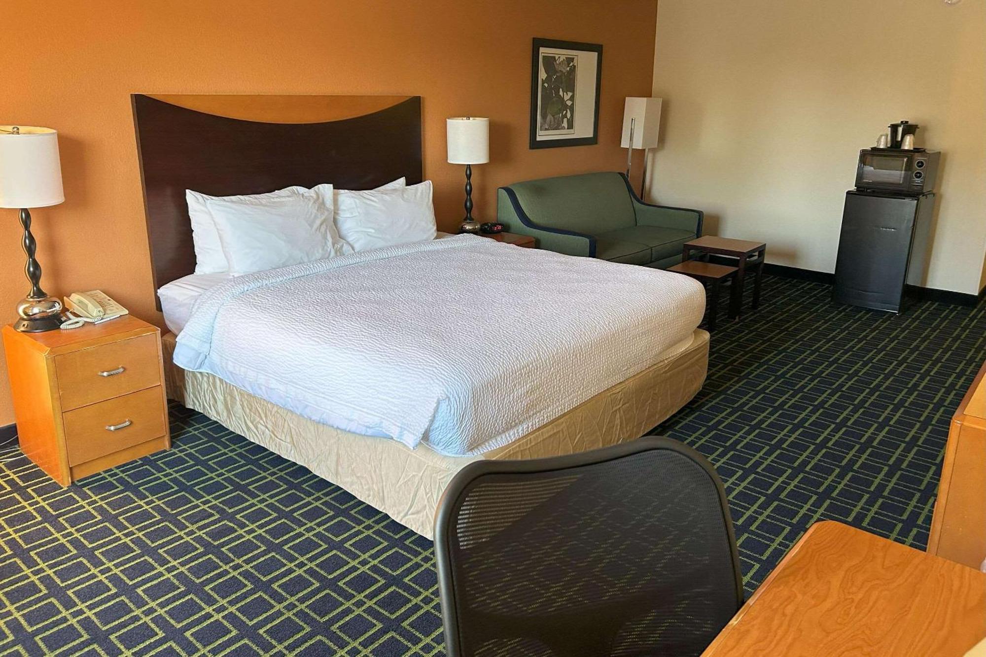 Country & By Radisson, I-95, Nc Hotel 3*