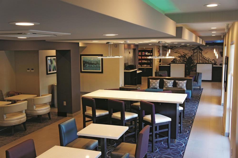 Country & By Radisson, I-95, Nc Hotel