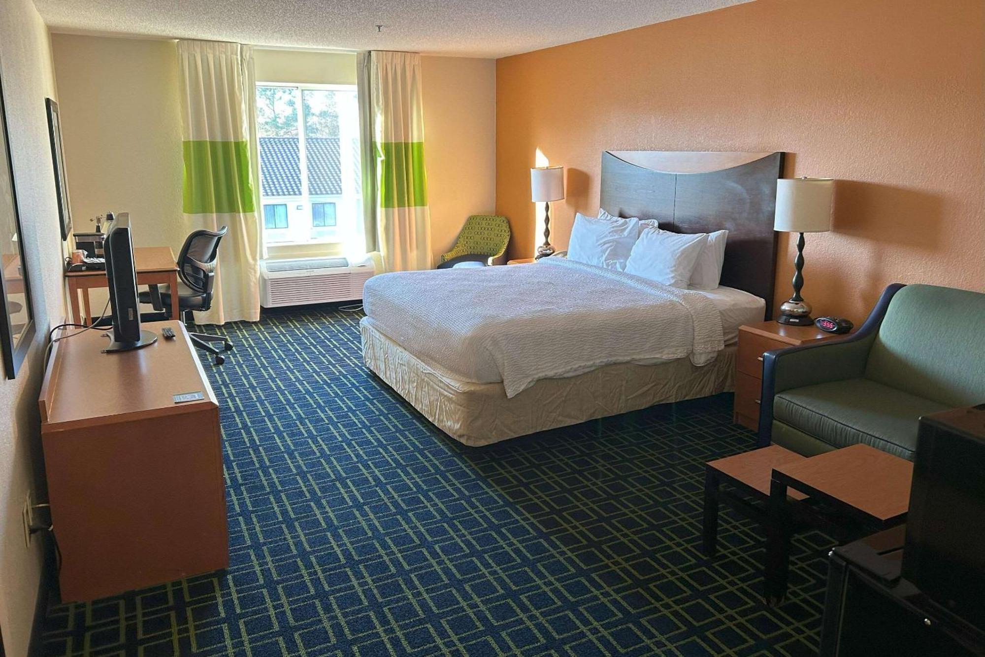 Country & By Radisson, I-95, Nc Hotel