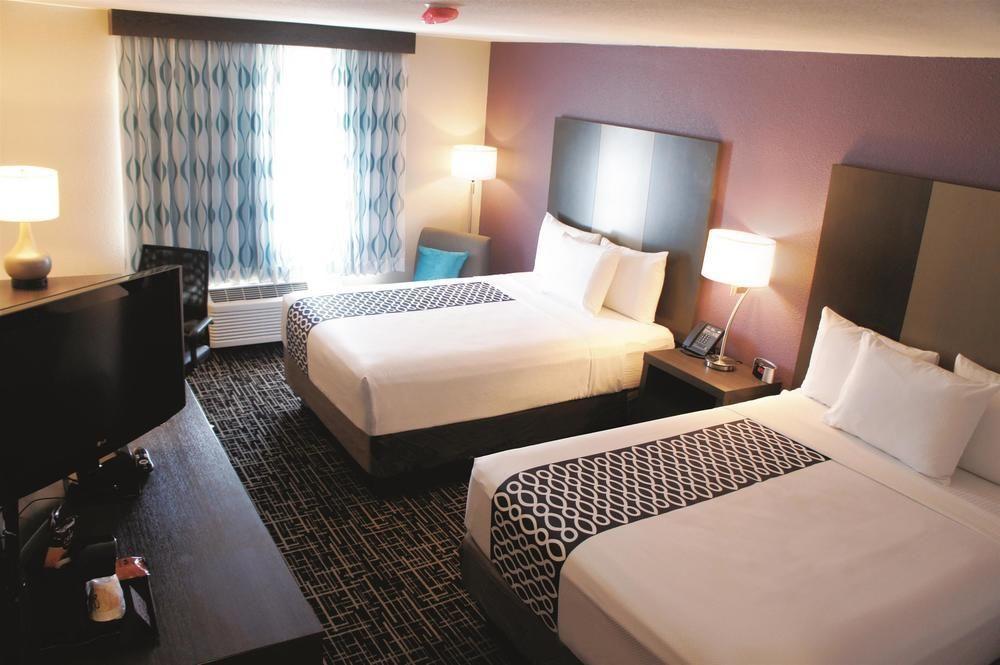 Country & By Radisson, I-95, Nc Hotel Fayetteville